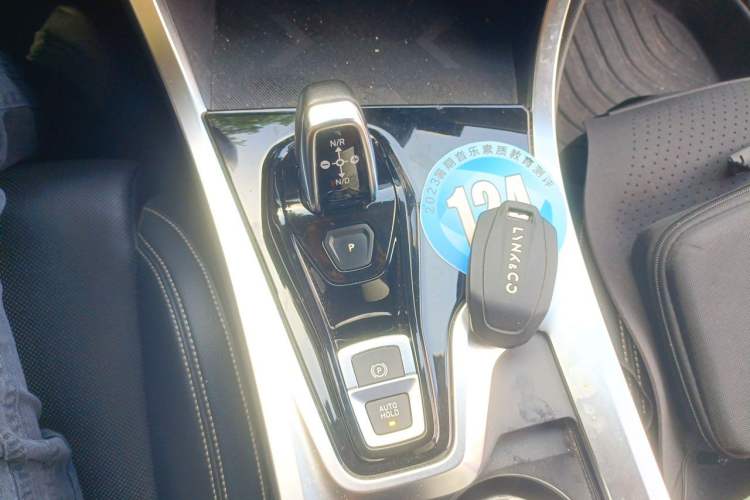 Used Lynk & Co 01 2019 2.0T Two-Wheel-Drive Pro Version China VI Standard Gear Lever