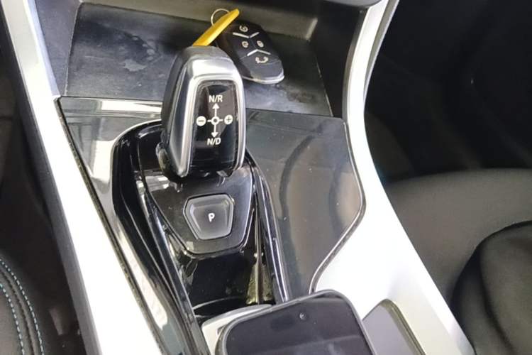 Used Lynk & Co 01 2019 2.0T Two-Wheel Drive Zhaopu Version China VI Standard Gear Lever