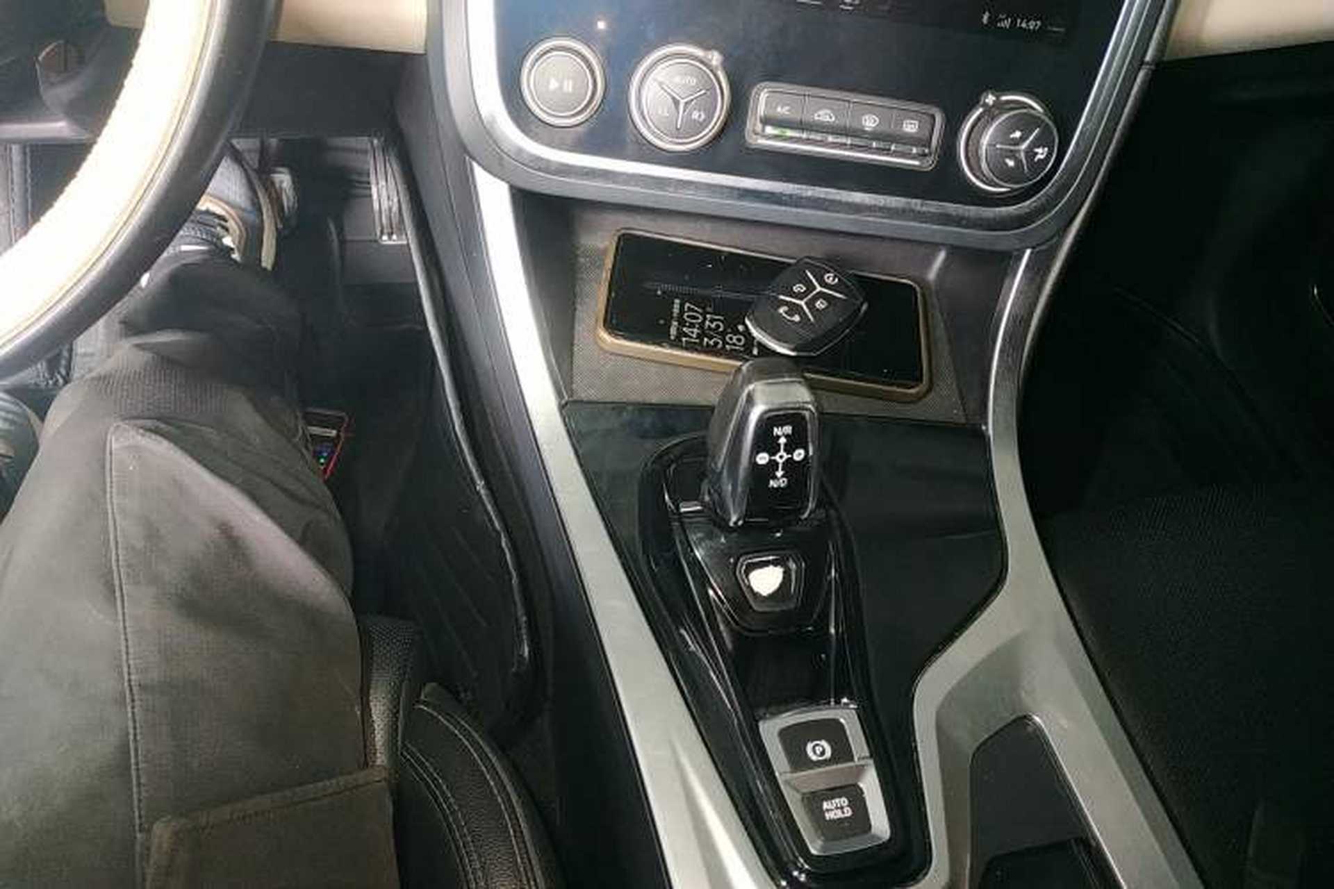 Used Lynk & Co 01 2019 2.0T Two-Wheel Drive Zhaopu Version China VI Standard Gear Lever