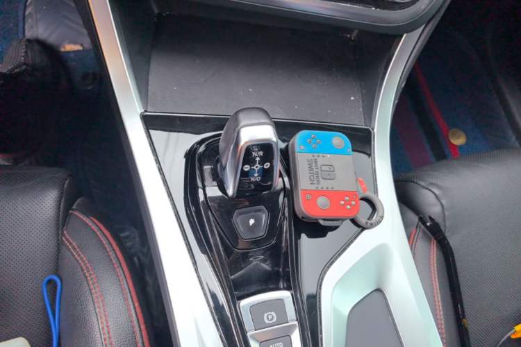 Used Lynk & Co 01 2019 2.0T Two-Wheel Drive Zhaopu Version China VI Standard Gear Lever
