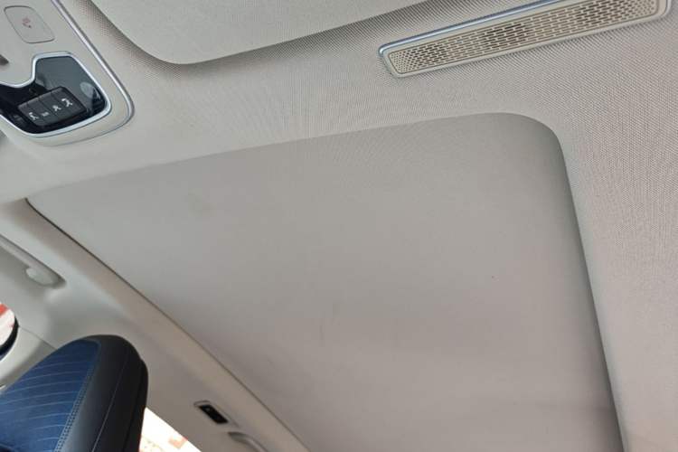 Used Lynk & Co 01 2019 2.0T Two-Wheel Drive Zhaopu Version China VI Standard Headliner