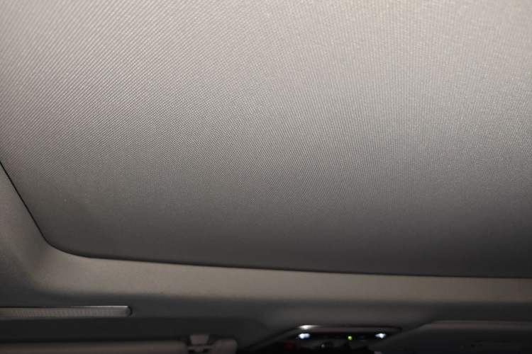 Used Lynk & Co 01 2019 2.0T Two-Wheel Drive Zhaopu Version China VI Standard Headliner