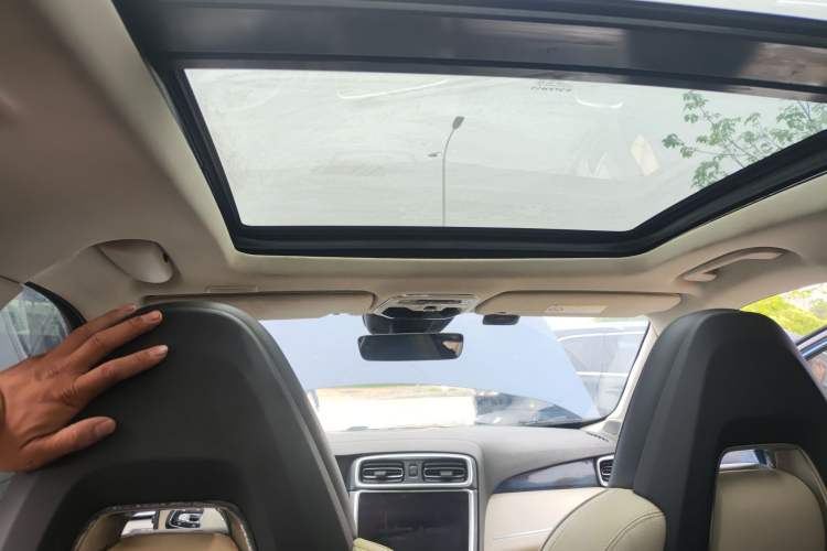 Used Lynk & Co 01 2019 2.0T Two-Wheel Drive Zhaopu Version China VI Standard Headliner