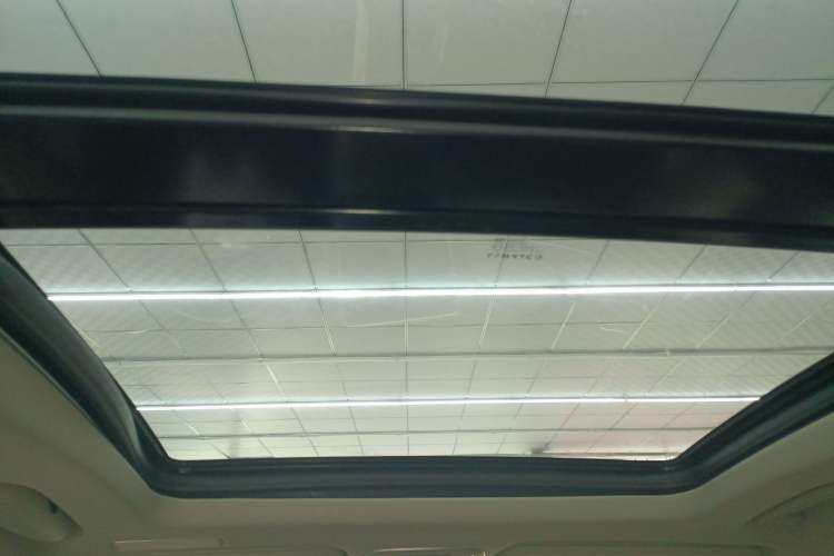 Used Lynk & Co 01 2019 2.0T Two-Wheel Drive Zhaopu Version China VI Standard Headliner
