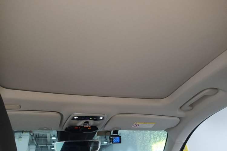 Used Lynk & Co 01 2019 2.0T Two-Wheel Drive Zhaopu Version China V Standard Headliner