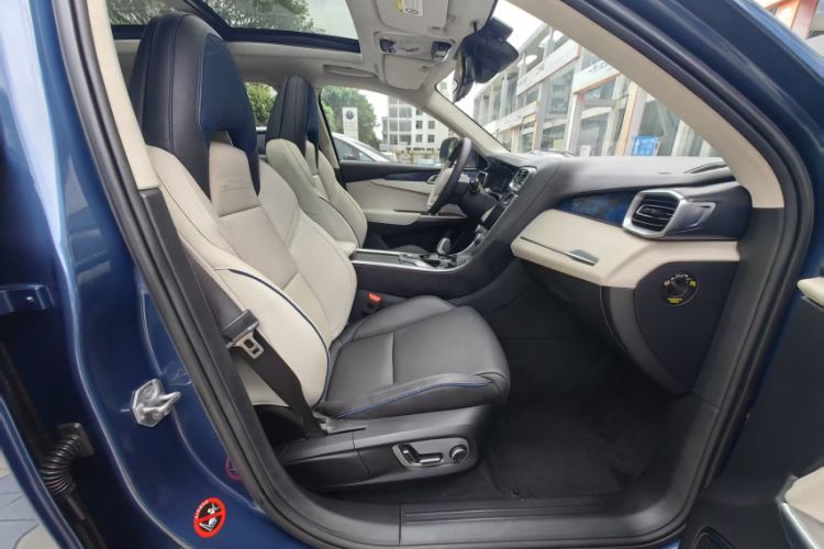 Used Lynk & Co 01 2019 2.0T Two-Wheel Drive Zhaopu Version China VI Standard Interior 4