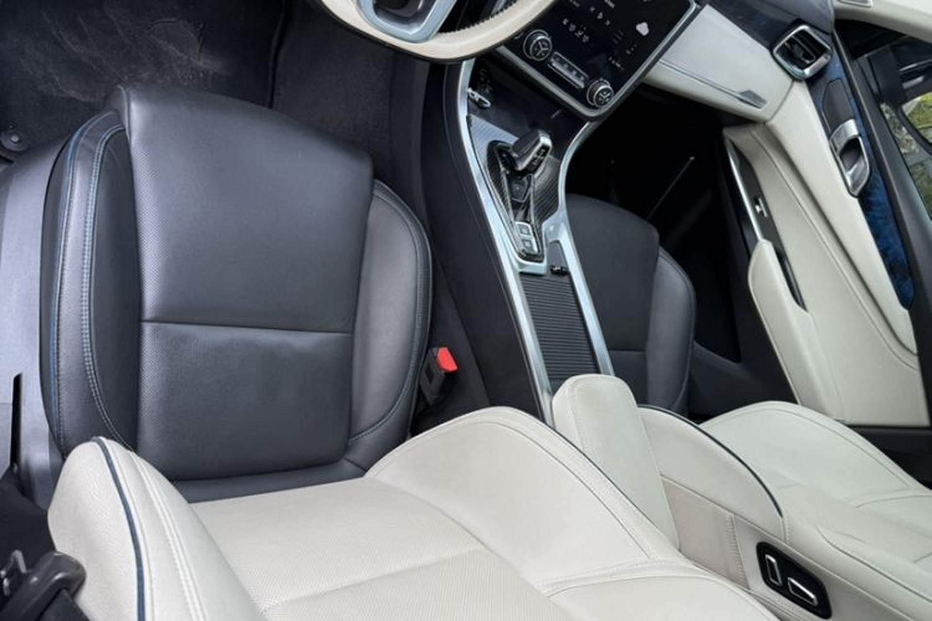 Used Lynk & Co 01 2019 2.0T Two-Wheel Drive Zhaopu Version China VI Standard Interior 6