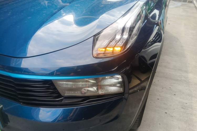 Used Lynk & Co 01 2019 2.0T Two-Wheel Drive Zhaopu Version China VI Standard Left Front Headlight