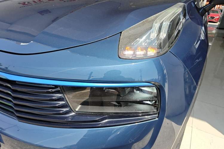 Used Lynk & Co 01 2019 2.0T Two-Wheel Drive Zhaopu Version China VI Standard Left Front Headlight