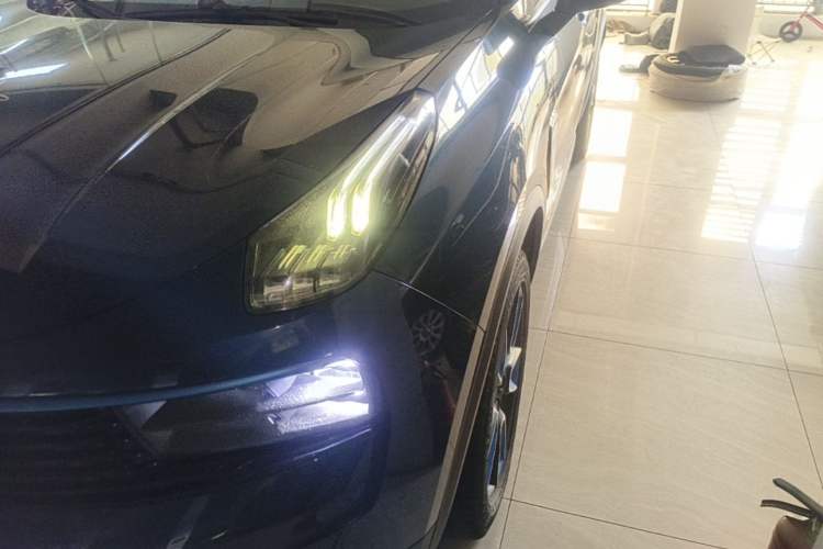 Used Lynk & Co 01 2019 2.0T Two-Wheel Drive Zhaopu Version China VI Standard Left Front Headlight