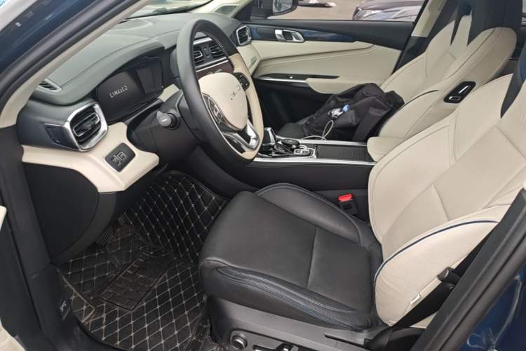 Used Lynk & Co 01 2019 2.0T Two-Wheel Drive Zhaopu Version China VI Standard Left Front Seat