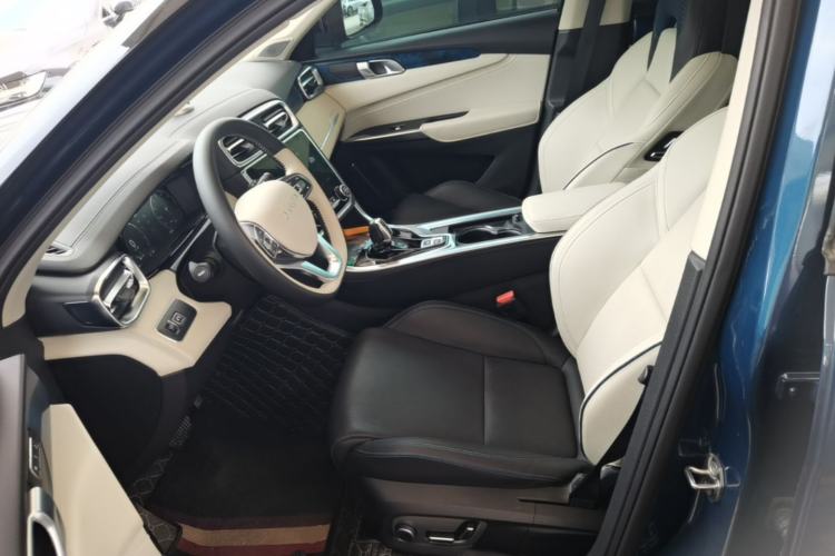 Used Lynk & Co 01 2019 2.0T Two-Wheel Drive Zhaopu Version China VI Standard Left Front Seat