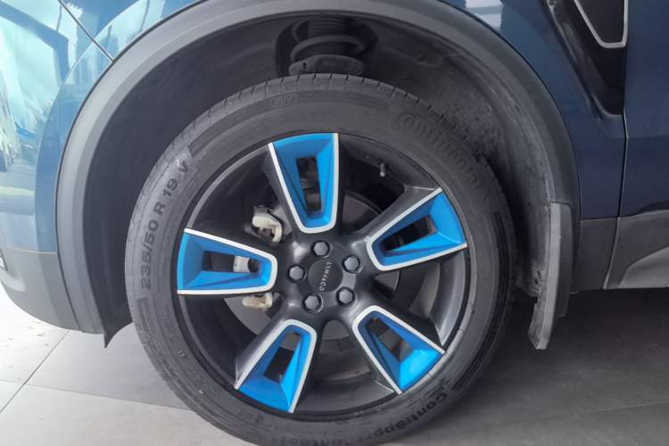 Used Lynk & Co 01 2019 2.0T Two-Wheel Drive Zhaopu Version China V Standard Left Front Wheel Hub