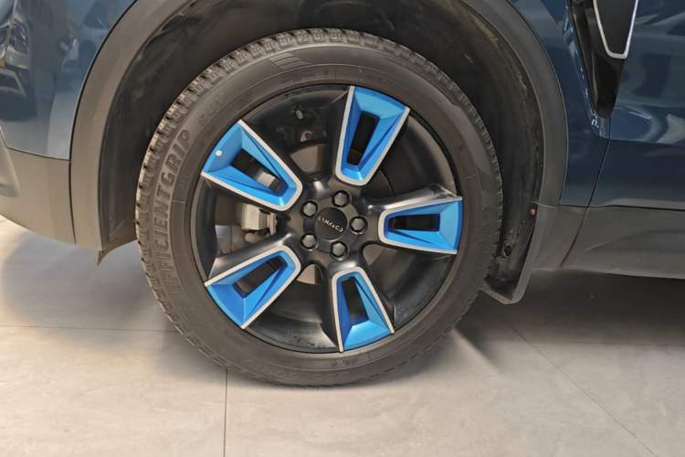 Used Lynk & Co 01 2019 2.0T Two-Wheel Drive Zhaopu Version China VI Standard Left Front Wheel Hub