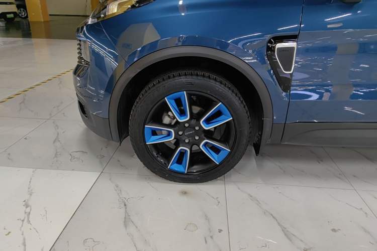 Used Lynk & Co 01 2019 2.0T Two-Wheel Drive Zhaopu Version China VI Standard Left Front Wheel Hub