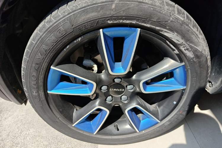 Used Lynk & Co 01 2019 2.0T Two-Wheel Drive Zhaopu Version China VI Standard Left Front Wheel Hub