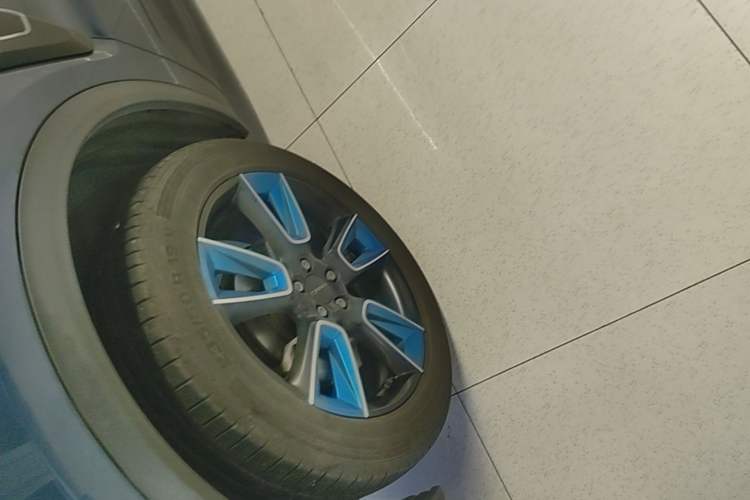 Used Lynk & Co 01 2019 2.0T Two-Wheel Drive Zhaopu Version China VI Standard Left Front Wheel Hub
