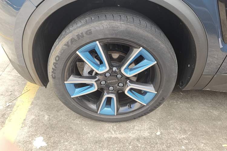 Used Lynk & Co 01 2019 2.0T Two-Wheel Drive Zhaopu Version China V Standard Left Front Wheel Hub