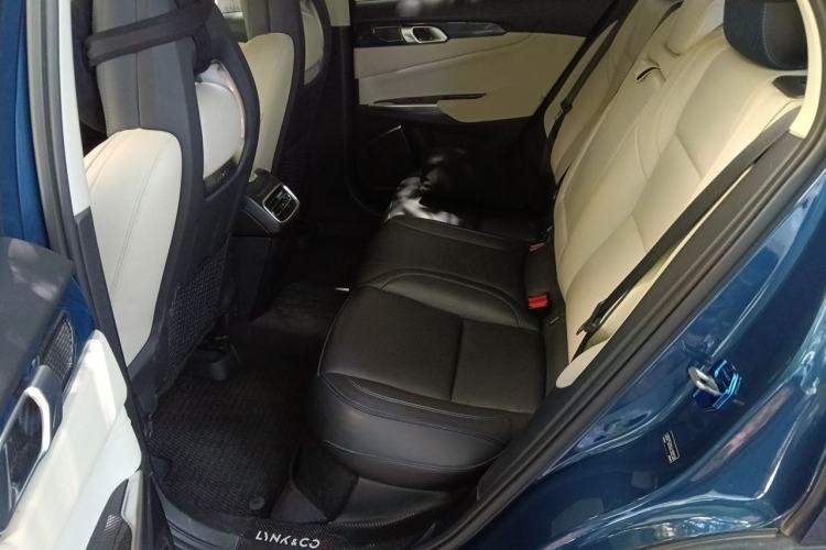 Used Lynk & Co 01 2019 2.0T Two-Wheel Drive Zhaopu Version China V Standard Left Rear Seat