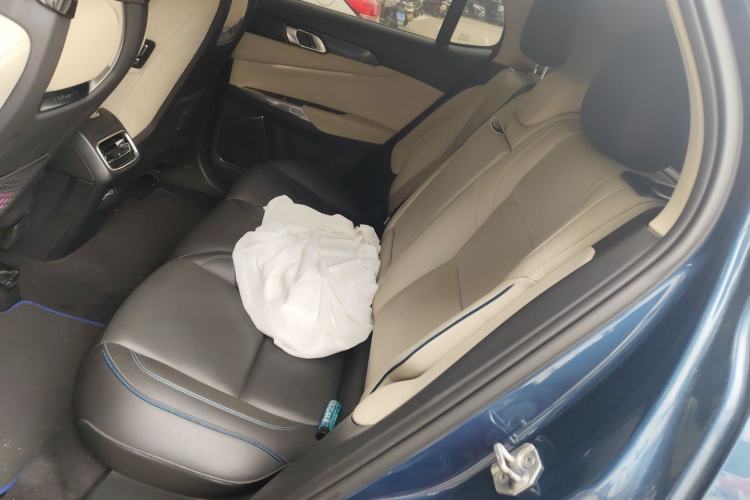 Used Lynk & Co 01 2019 2.0T Two-Wheel Drive Zhaopu Version China VI Standard Left Rear Seat
