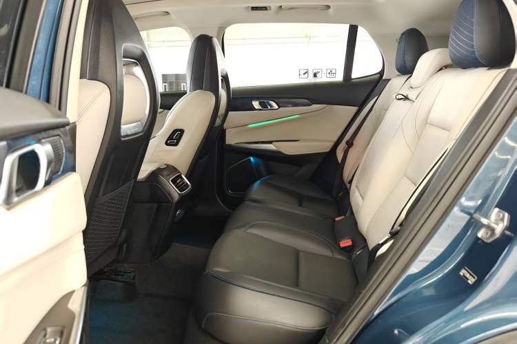 Used Lynk & Co 01 2019 2.0T Two-Wheel Drive Zhaopu Version China VI Standard Left Rear Seat