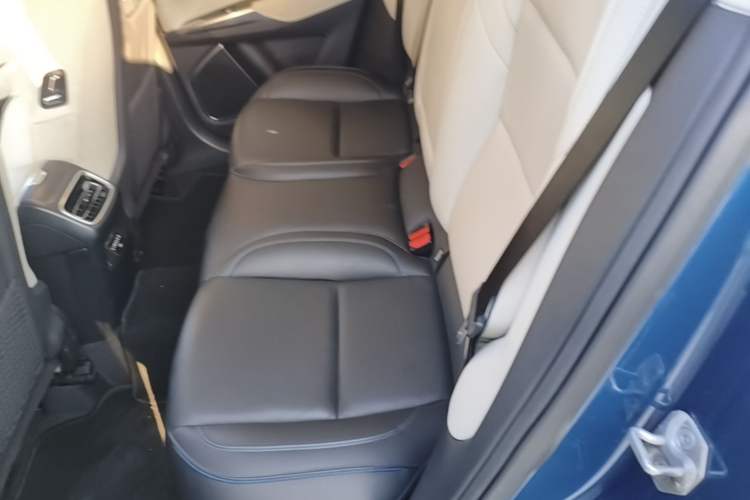 Used Lynk & Co 01 2019 2.0T Two-Wheel Drive Zhaopu Version China VI Standard Left Rear Seat