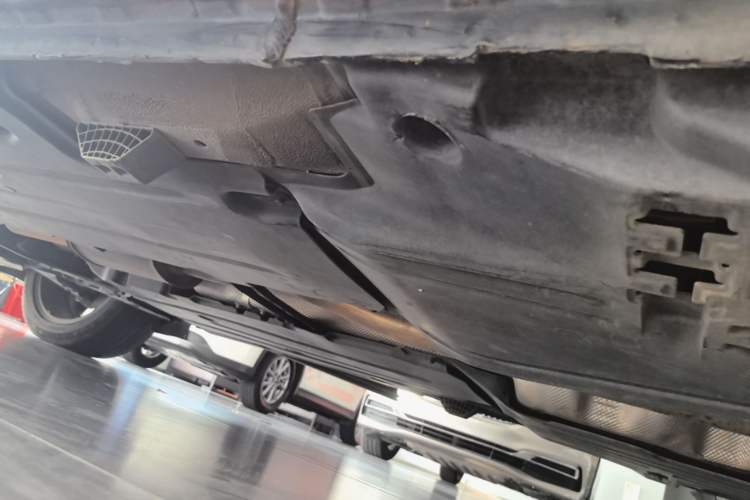 Used Lynk & Co 01 2019 2.0T Two-Wheel Drive Zhaopu Version China V Standard Left Side Sill