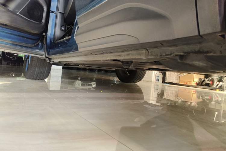 Used Lynk & Co 01 2019 2.0T Two-Wheel Drive Zhaopu Version China VI Standard Left Side Sill