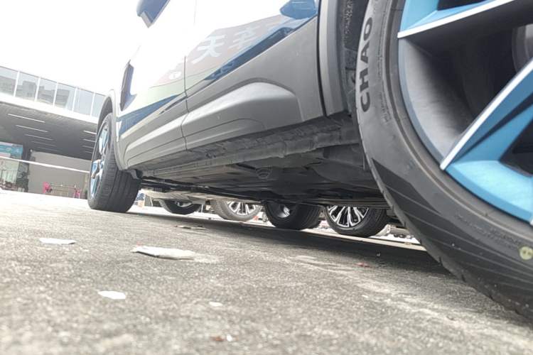 Used Lynk & Co 01 2019 2.0T Two-Wheel Drive Zhaopu Version China V Standard Left Side Sill