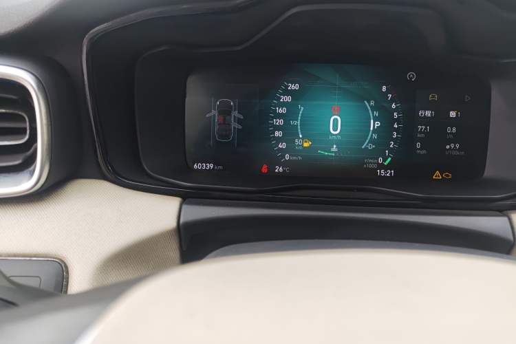 Used Lynk & Co 01 2019 2.0T Two-Wheel Drive Zhaopu Version China VI Standard Odometer Close Up