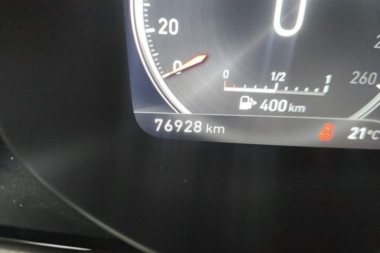 Used Lynk & Co 01 2019 2.0T Two-Wheel Drive Zhaopu Version China V Standard Odometer Close Up