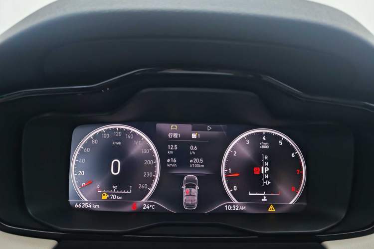 Used Lynk & Co 01 2019 2.0T Two-Wheel Drive Zhaopu Version China VI Standard Odometer Close Up