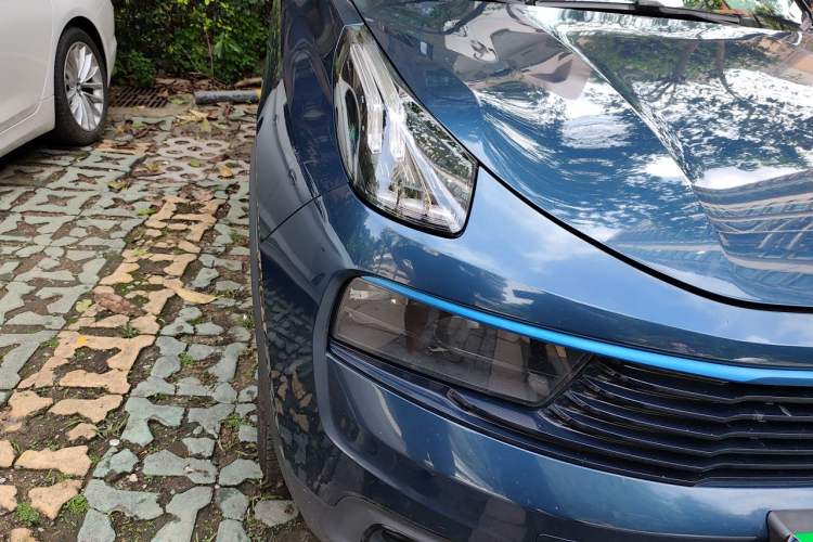 Used Lynk & Co 01 2019 2.0T Two-Wheel Drive Zhaopu Version China V Standard Right Front Headlight