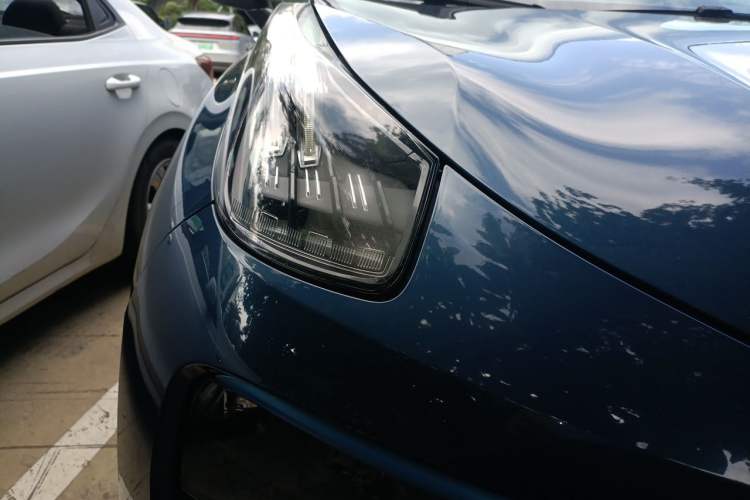 Used Lynk & Co 01 2019 2.0T Two-Wheel Drive Zhaopu Version China V Standard Right Front Headlight