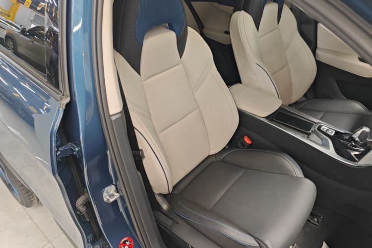Used Lynk & Co 01 2019 2.0T Two-Wheel Drive Zhaopu Version China VI Standard Right Front Seat