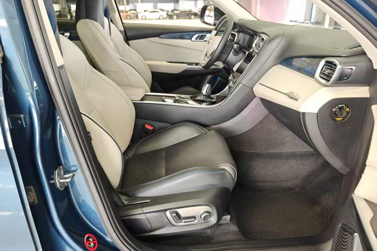 Used Lynk & Co 01 2019 2.0T Two-Wheel Drive Zhaopu Version China VI Standard Right Front Seat