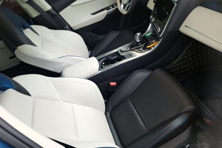 Used Lynk & Co 01 2019 2.0T Two-Wheel Drive Zhaopu Version China VI Standard Right Front Seat