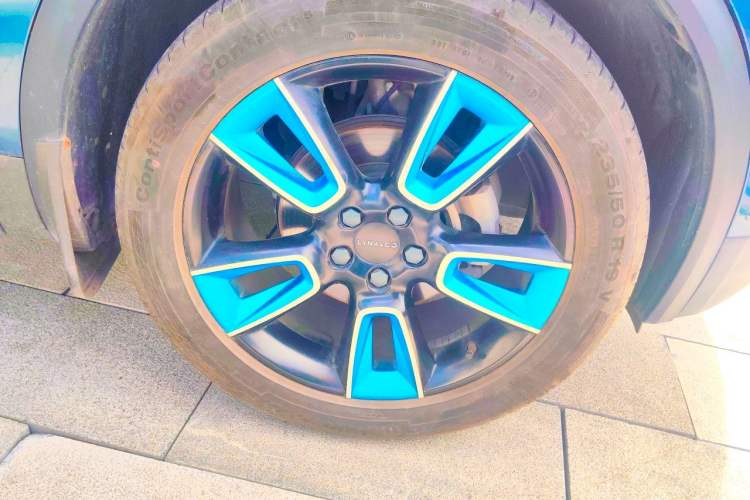 Used Lynk & Co 01 2019 2.0T Two-Wheel Drive Zhaopu Version China VI Standard Right Front Wheel Hub