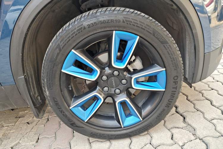 Used Lynk & Co 01 2019 2.0T Two-Wheel Drive Zhaopu Version China VI Standard Right Front Wheel Hub