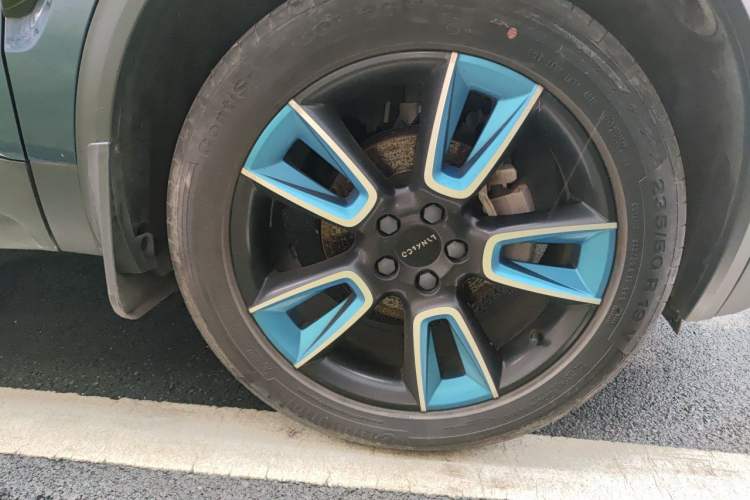 Used Lynk & Co 01 2019 2.0T Two-Wheel Drive Zhaopu Version China VI Standard Right Front Wheel Hub