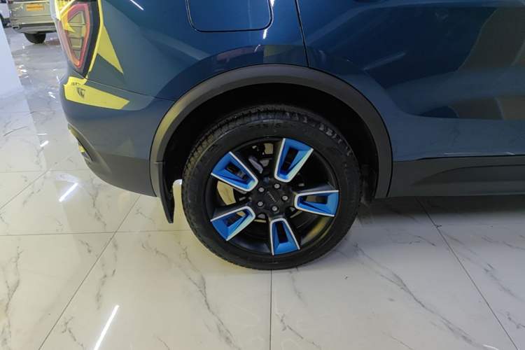 Used Lynk & Co 01 2019 2.0T Two-Wheel Drive Zhaopu Version China VI Standard Right Rear Wheel Hub