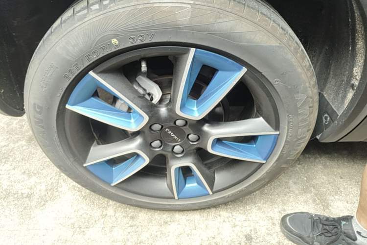 Used Lynk & Co 01 2019 2.0T Two-Wheel Drive Zhaopu Version China V Standard Right Rear Wheel Hub