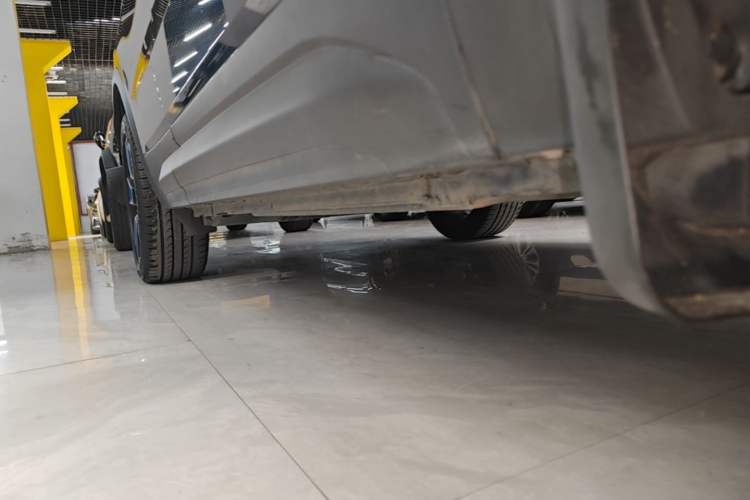 Used Lynk & Co 01 2019 2.0T Two-Wheel Drive Zhaopu Version China VI Standard Right Side Sill
