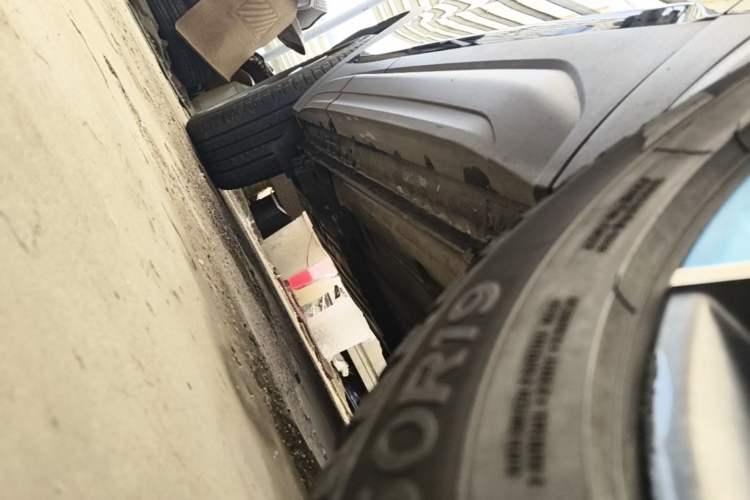 Used Lynk & Co 01 2019 2.0T Two-Wheel Drive Zhaopu Version China VI Standard Right Side Sill