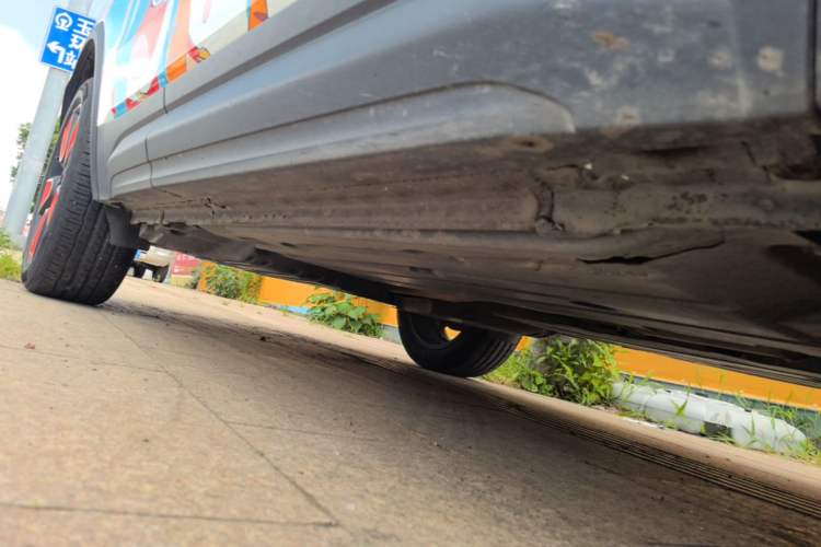 Used Lynk & Co 01 2019 2.0T Two-Wheel Drive Zhaopu Version China VI Standard Right Side Sill