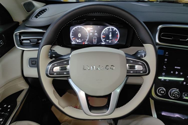 Used Lynk & Co 01 2019 2.0T Two-Wheel Drive Zhaopu Version China VI Standard Steering Wheel