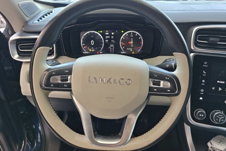 Used Lynk & Co 01 2019 2.0T Two-Wheel Drive Zhaopu Version China VI Standard Steering Wheel