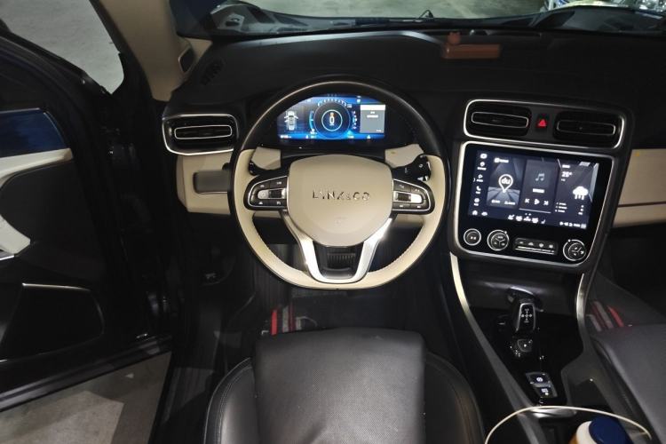 Used Lynk & Co 01 2019 2.0T Two-Wheel Drive Zhaopu Version China VI Standard Steering Wheel