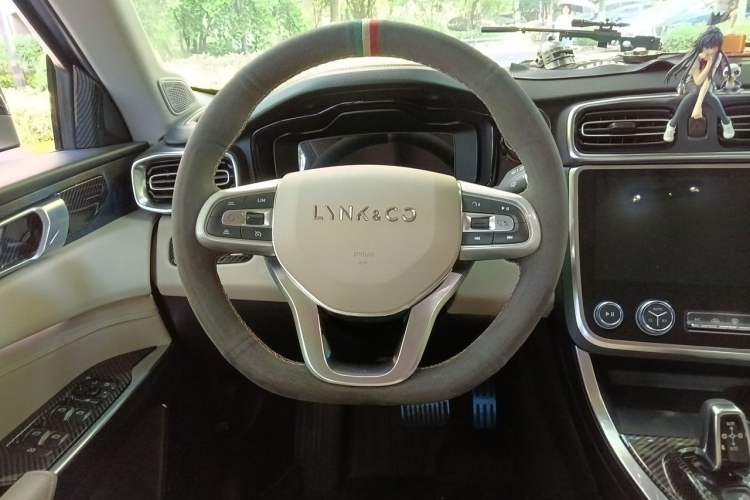 Used Lynk & Co 01 2019 2.0T Two-Wheel Drive Zhaopu Version China V Standard Steering Wheel