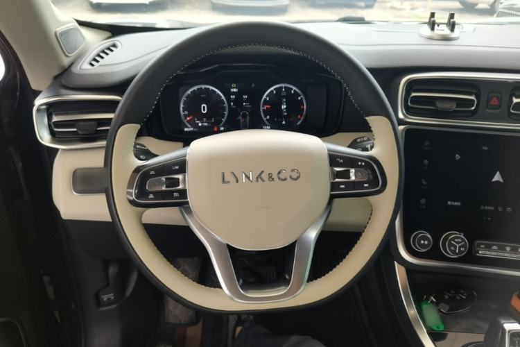 Used Lynk & Co 01 2019 2.0T Two-Wheel Drive Zhaopu Version China VI Standard Steering Wheel